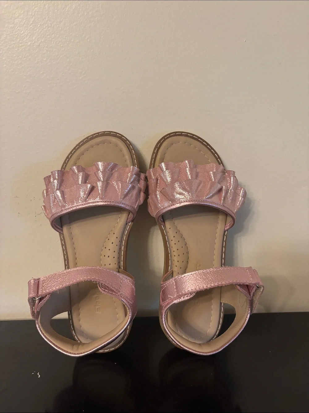 Elephantito Metallic‎ Pink Ruffle Strap Sandals